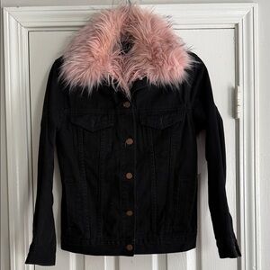 SHACI Shaggy Pink Faux-Fur Collar
Black Denim Jacket